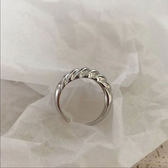 ✨New 925 Sterling Silver Dome Ring - Picture 4 of 4